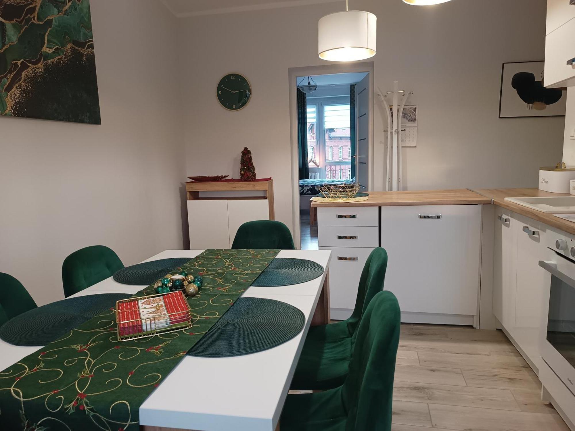 Szmaragdowy Apartament Przy Ulicy Opolskiej Tarnowskie Gory Exterior photo
